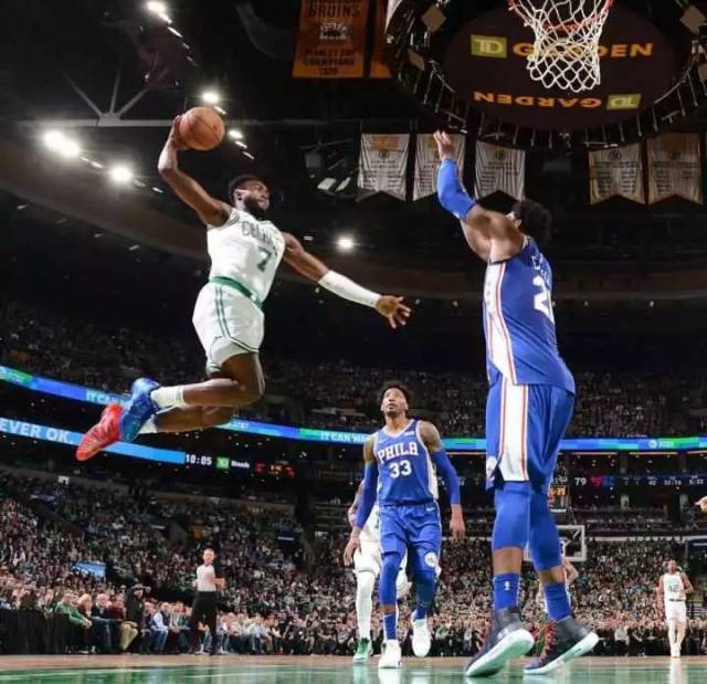 德天空：多特已与法比奥-席尔瓦就一份五年合同达成口头协议